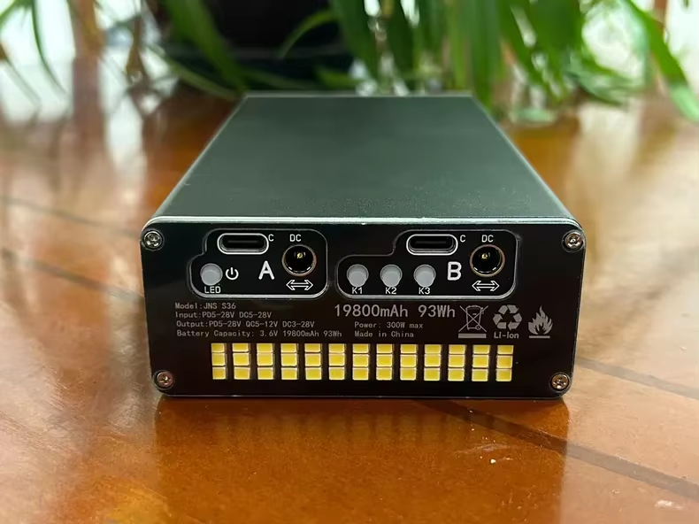 JNS S36 seven section high-pow - Battery Case Storage reseña y precio